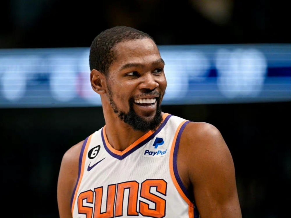 逊色于湖人 逊色于湖人